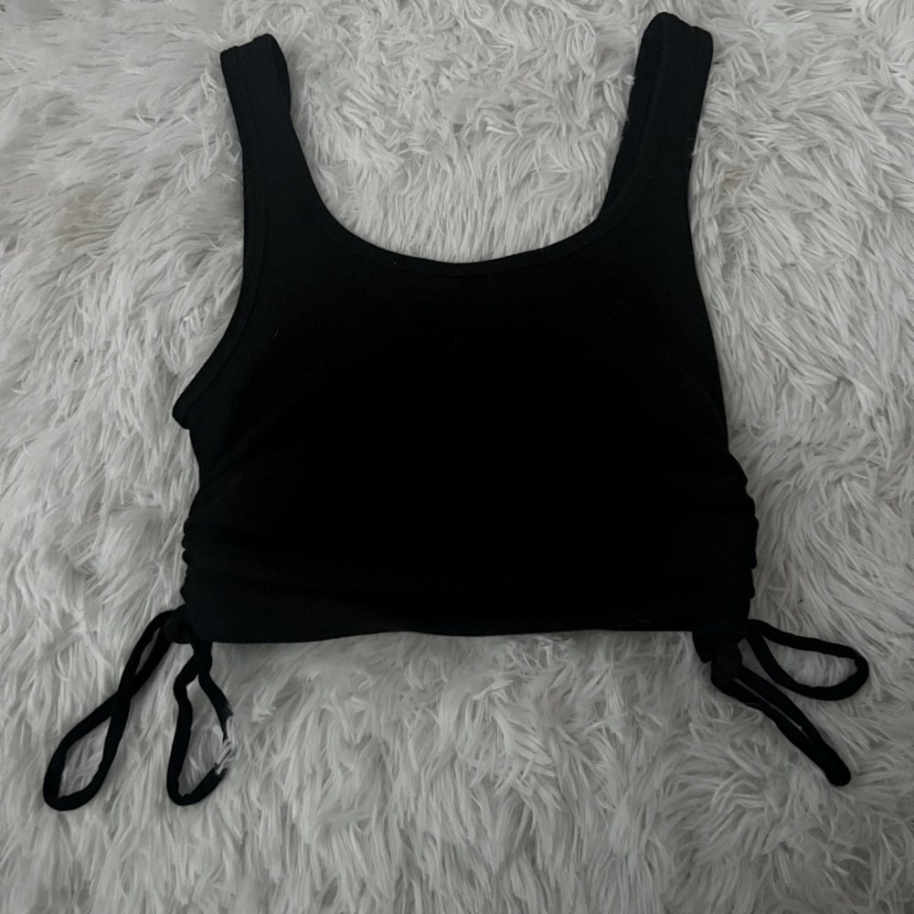 Cropped Plain Black Cropped “Cinched” Top